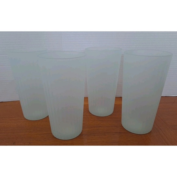 NIP Set Of 4 Room Essentials 26 fl oz Plastic Tall Tumbler Light Mint Green - Picture 1 of 8